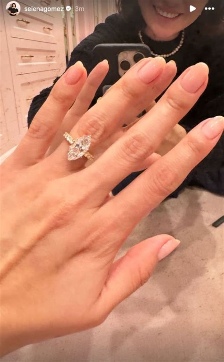 'Teen Mom' Star Shows Off Engagement Ring!
