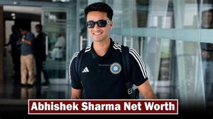 Abhisar Sharma net worth, income and estimated earnings of Youtuber channel