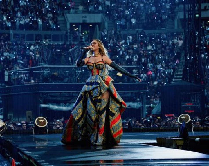 Beyonce Breaks Down as World Tour Ends