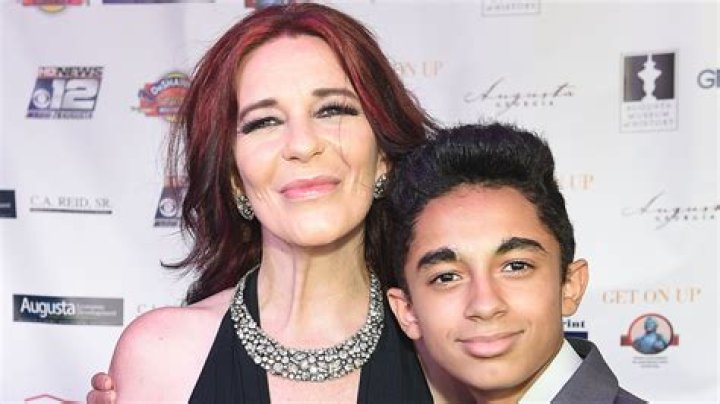 Celebrity Wife Tomi Rae Hynie Controversial married life with late James Brown. What's the truth?