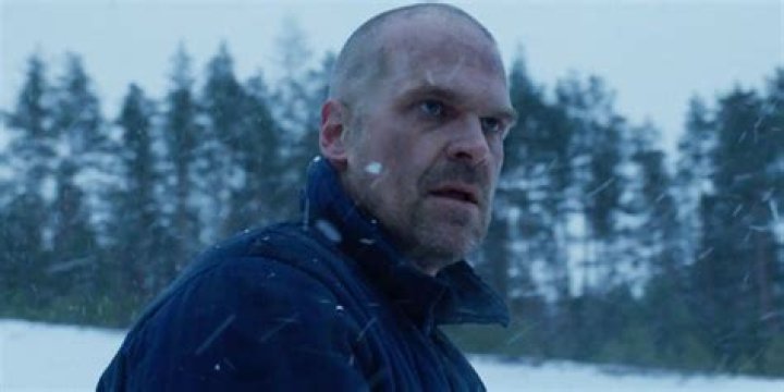 Does Hopper escape Russia in Stranger Things season 4 part 1?