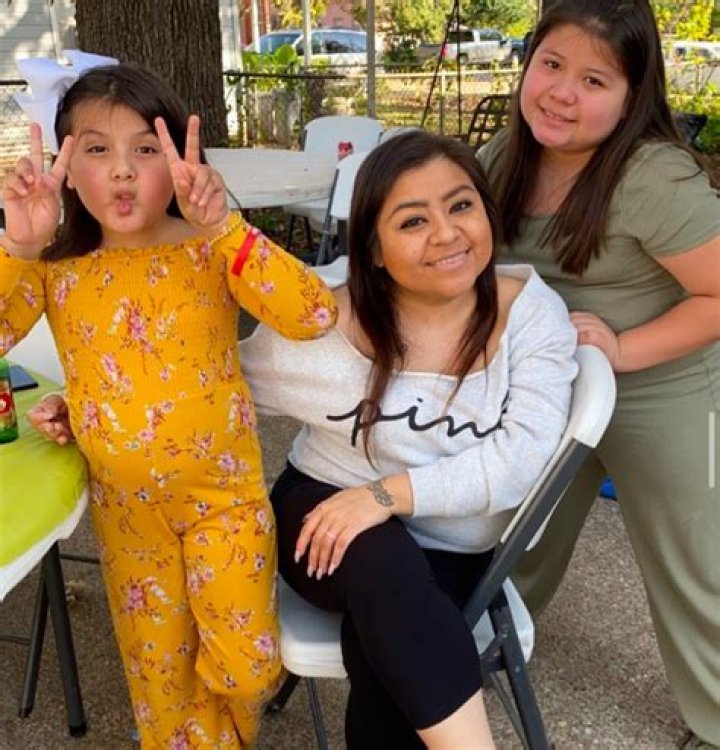 Echosmith Drummer Apologizes for DMs to Travis Barker's 13-Year-Old Daughter