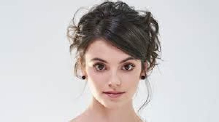 Francesca Reale Height - CelebsHeight.org