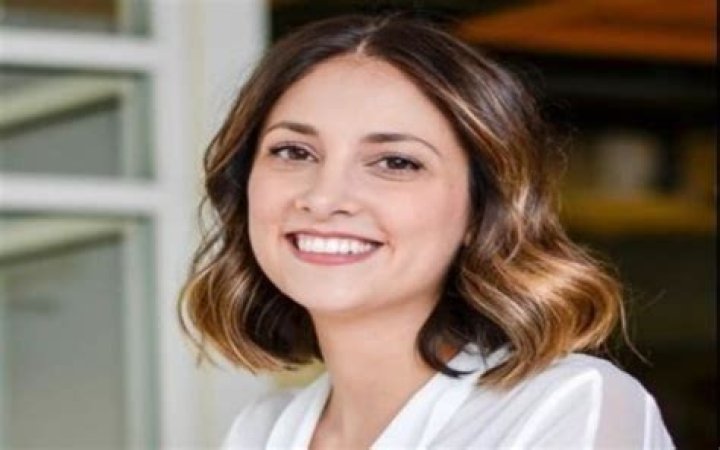 Glance At The Life Of Deanna Casaluce