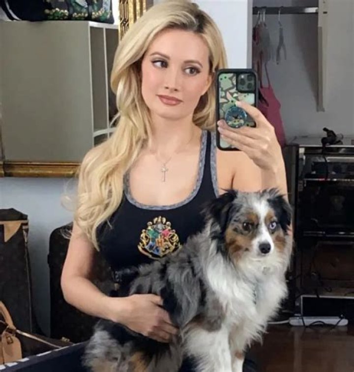 Holly Madison Pets - Celebrity Pets
