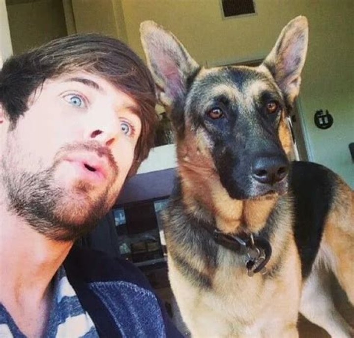 Ian Hecox Pets - Celebrity Pets