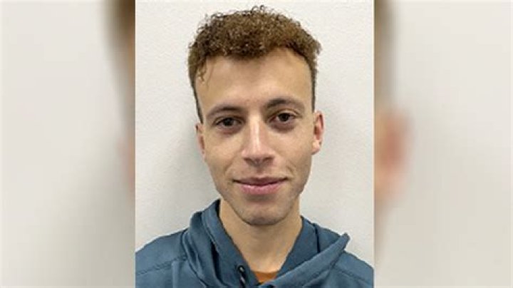 Intruder Alert! 19-Year Old Arrested on Selena Gomez’s Property