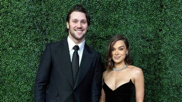 Is Hailee Steinfeld Jewish or Christian? What's Her Religious Belief?