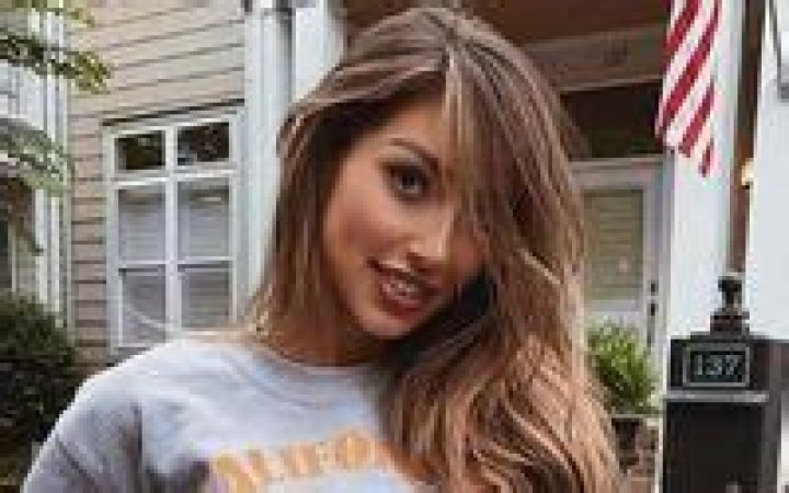 Julie Powell Bio, Affair, Marriage, Husband, Children, Net worth