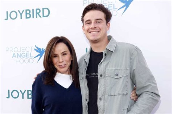 Let's Talk About Hannah Endicott-Douglas - Net Worth, Boyfriend, Height, and Age