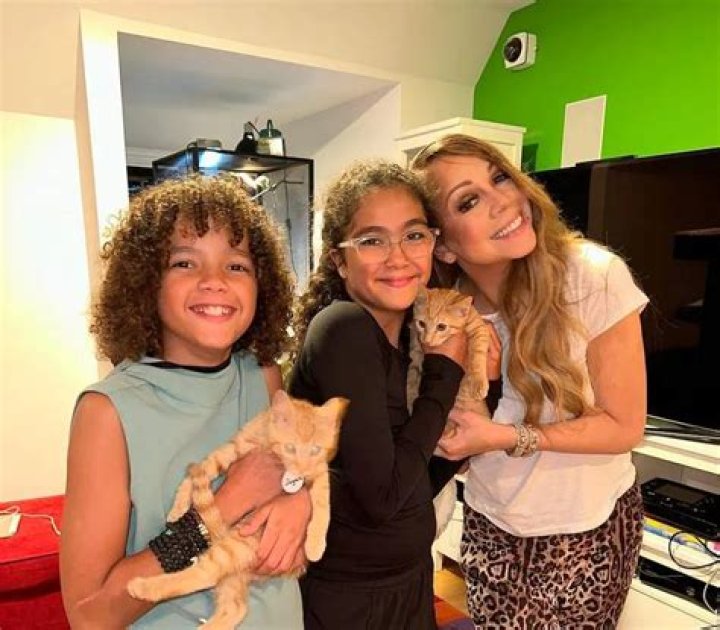 Mariah Carey Pets - Celebrity Pets