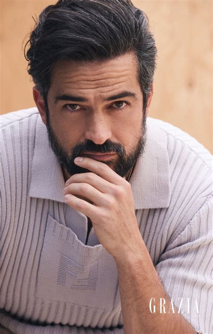 Ozark's Alfonso Herrera age, height, Instagram, and more