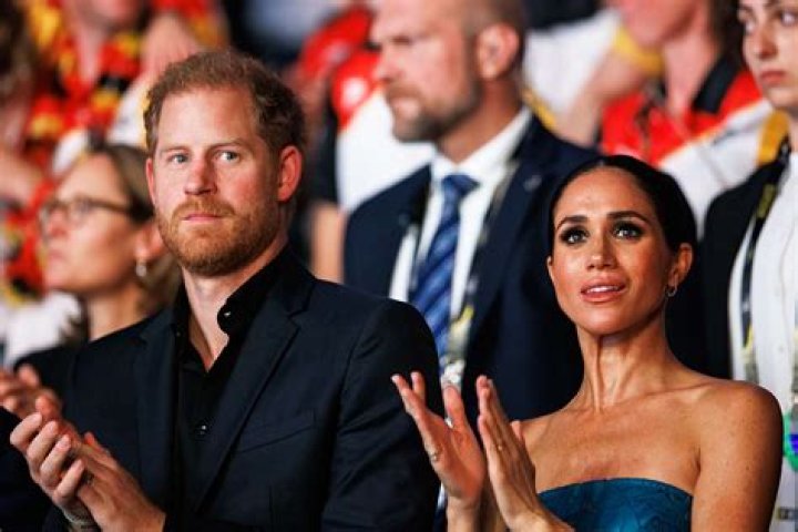 Prince Harry leaves 'big tip' at restaurant after sweet surprise with Meghan