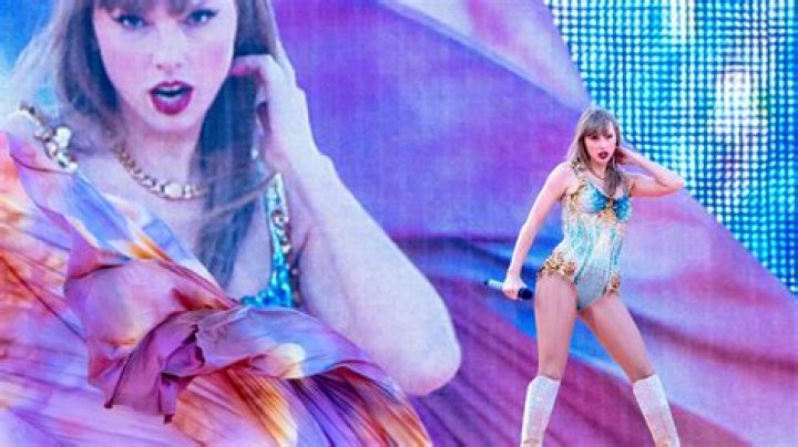 Taylor Swift stopped touching her male dancer’s chest and Travis Kelce must be the reason