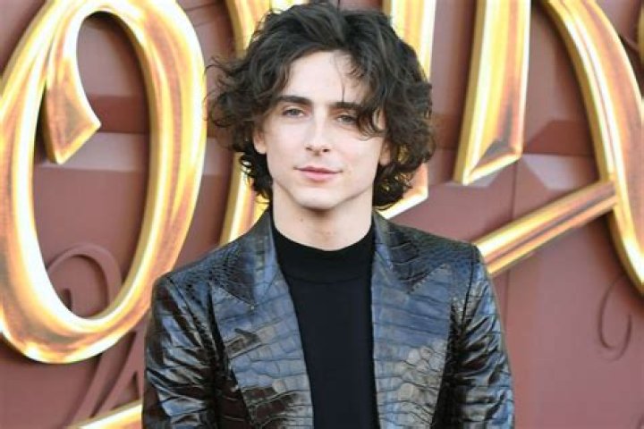 Timothée Chalamet flustered over talk show lineup as fans pray 'he stays humble'