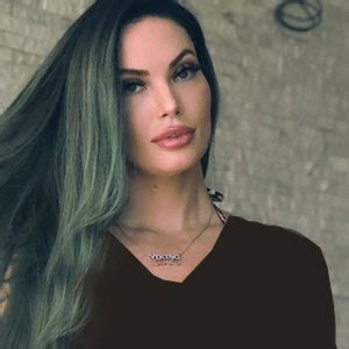 Viking Barbie Wiki, Age, Affairs, Net Worth