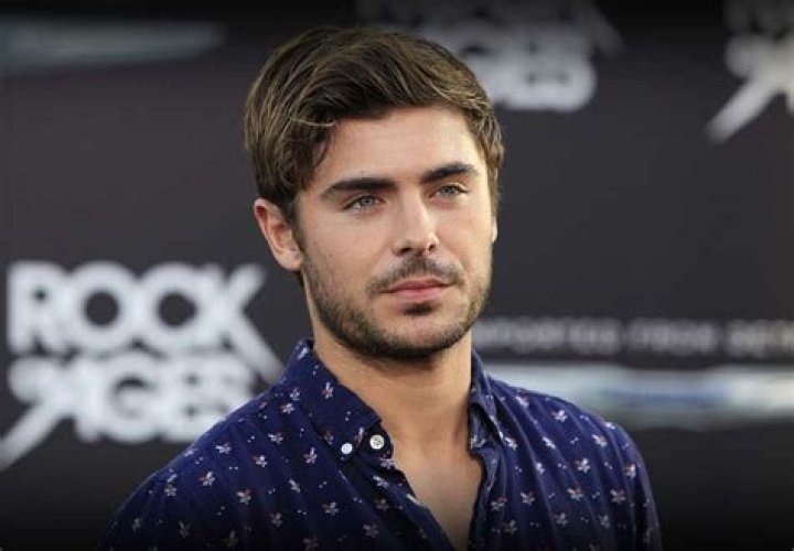 We Need to Talk About Zac Efron on 'Room Raiders'