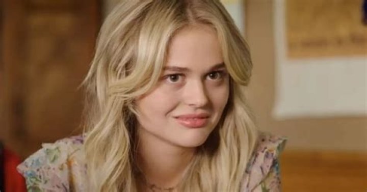 Who is American Actress, Emily Alyn Lind Currently Dating? Know About Her Love Life